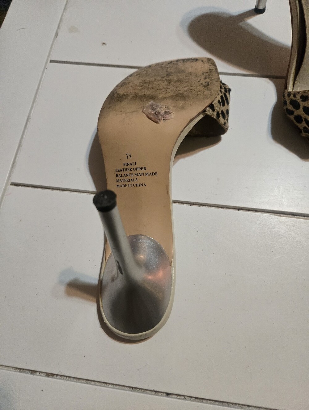 Vintage Pre Loved Steve Madden Women's Leopard Print Buckle Slide Heels in Beige - Picture 5 of 6
